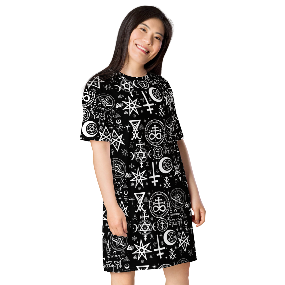 Goetia T-shirt dress